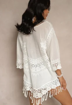 Biała Bluzka z Bawełny Ozdobiona Koronką Frędzlami i Haftem Puviane