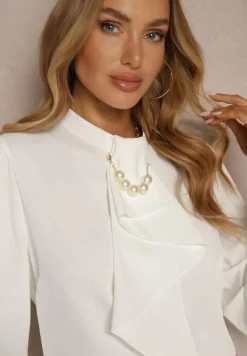 Biała Bluzka z Ozdobnymi Perełkami i Falbaną Mirretis
