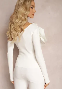 Biała Bluzka z Wiskozy o Asymetrycznym Kroju z Aplikacją 3D z Kwiatem Cheleta