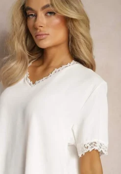 Biała Bluzka z Wykończeniami z Koronki i Dekoltem V Mallana