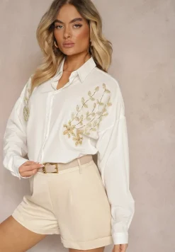 Biała Casualowa Koszula Ozdobiona z Przodu Aplikacją Nestalisa