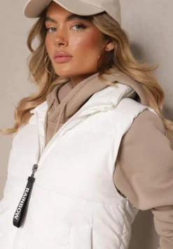 Biała Kamizelka z Wysokim Kołnierzem i Suwakiem z Ozdobą Aklaria