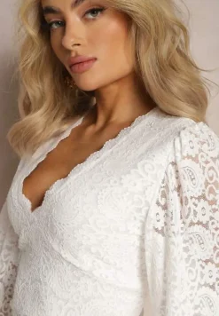 Biała Koronkowa Bluzka o Krótkim Fasonie z Mankietami Skylame