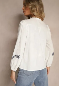 Biała Koszula z Wiskozą z Dekoltem V Zdobiona Haftem z Motywem Kwiatowym Gonarrae