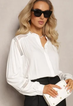 Biała Koszula z Wiskozy ze Stójką i Koronkowymi Wstawkami przy Ramionach Meami
