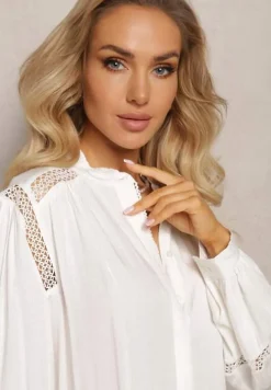 Biała Koszula z Wiskozy ze Stójką i Koronkowymi Wstawkami przy Ramionach Meami