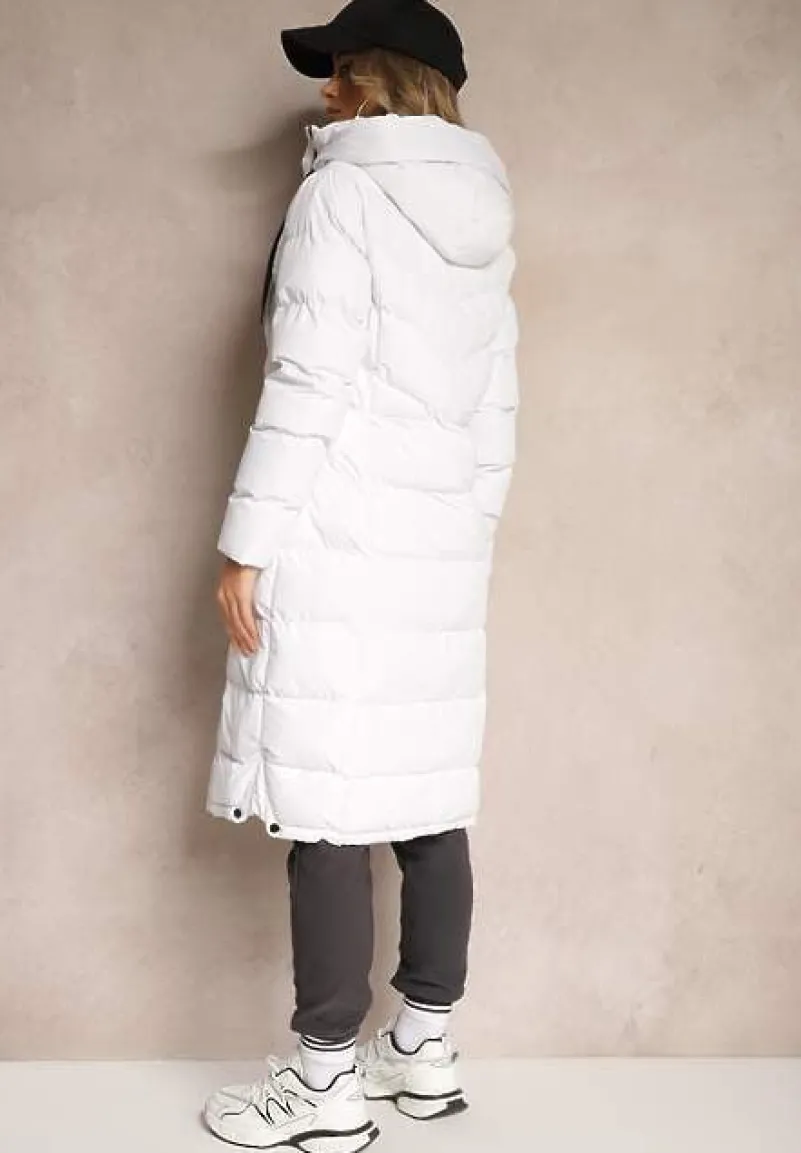 Biała Kurtka z Kapturem i Pikowanymi Przeszyciami Zdobiona Szerokimi Taśmami Etterisa