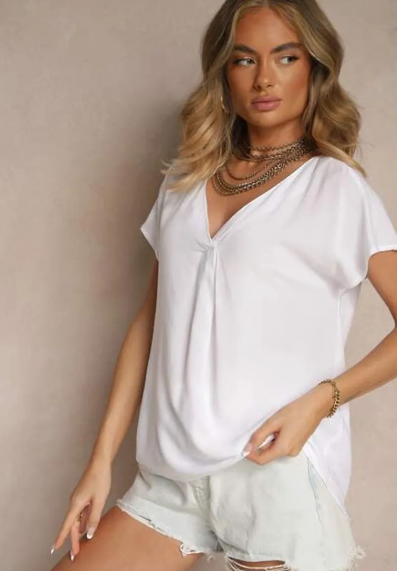 Biała Nietoperzowa Bluzka z Wiskozy Zdobiona Zakładką Paslitia