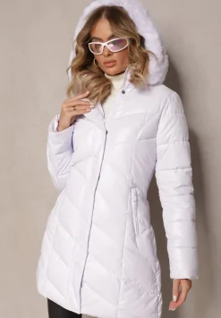 Biała Pikowana Kurtka z Odpinanym Kapturem i Ozdobnym Futerkiem Ainoa