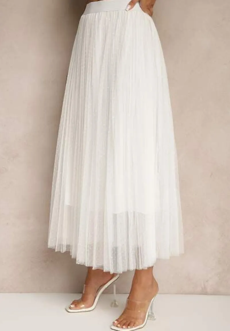 Biała Rozkloszowana Spódnica z Tiulu w Kropki Folemia