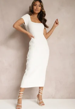 Biała Sukienka Bodycon z Kwadratowym Dekoltem i Ozdobnym Wycięciem na Plecach Scriptos