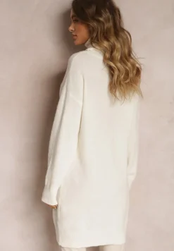 Biała Sukienka Wełniana Oversize z Golfem Revite