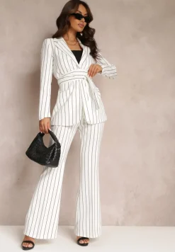 Biała Taliowana Marynarka z Wiązanym Paskiem Theolia