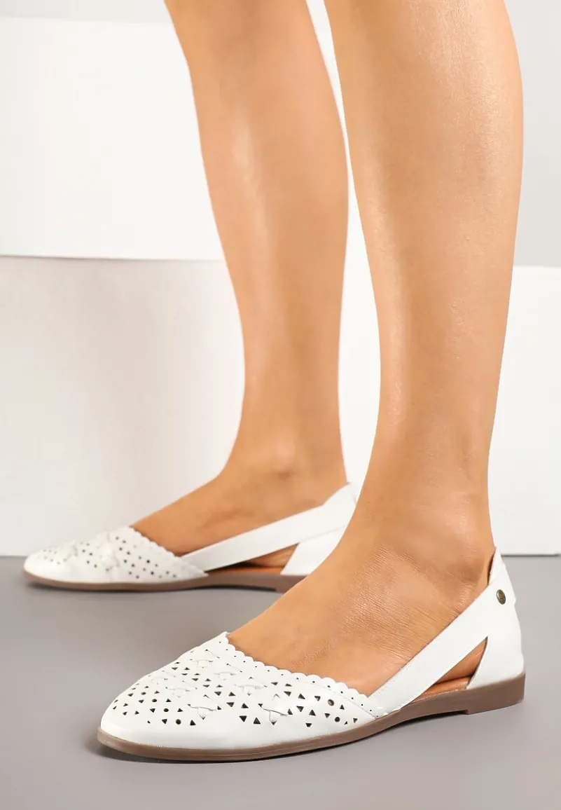 Białe Ażurowe Balerinki z Ozdobnymi Wycięciami Damirra