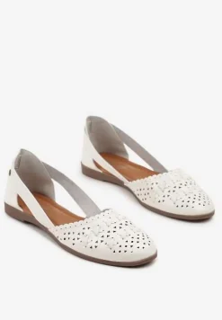 Białe Ażurowe Balerinki z Ozdobnymi Wycięciami Damirra