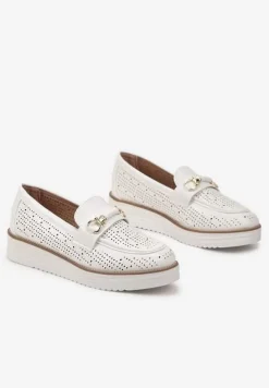 Białe Ażurowe Półbuty z Minimalistyczną Klamerką Narielle