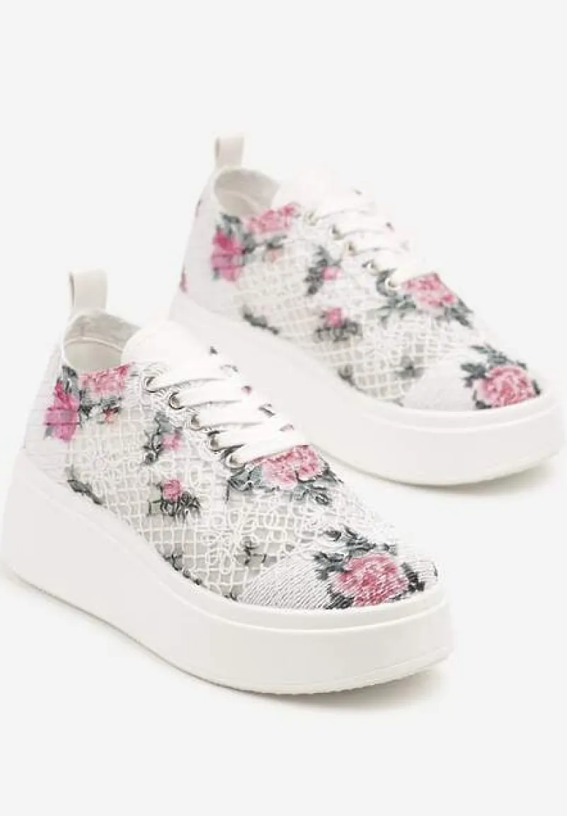 Białe Ażurowe Sneakersy Vices na Platformie w Kwiaty Halvisa