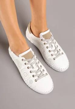 Białe Ażurowe Tenisówki z Ozdobnymi Przeszyciami przy Podeszwie Zarelle
