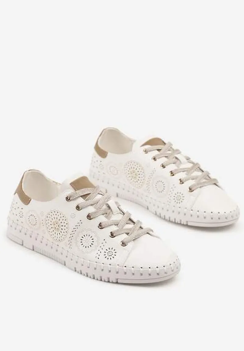 Białe Ażurowe Tenisówki z Ozdobnymi Przeszyciami przy Podeszwie Zarelle
