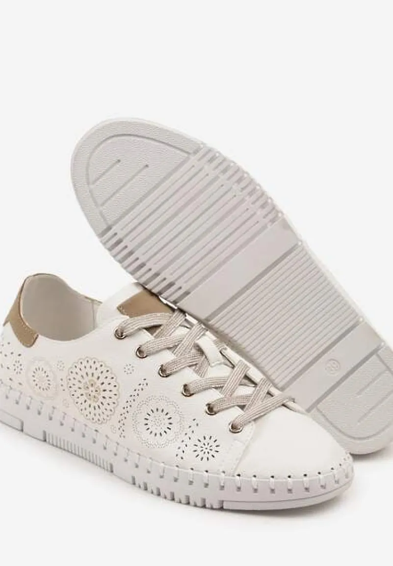 Białe Ażurowe Tenisówki z Ozdobnymi Przeszyciami przy Podeszwie Zarelle
