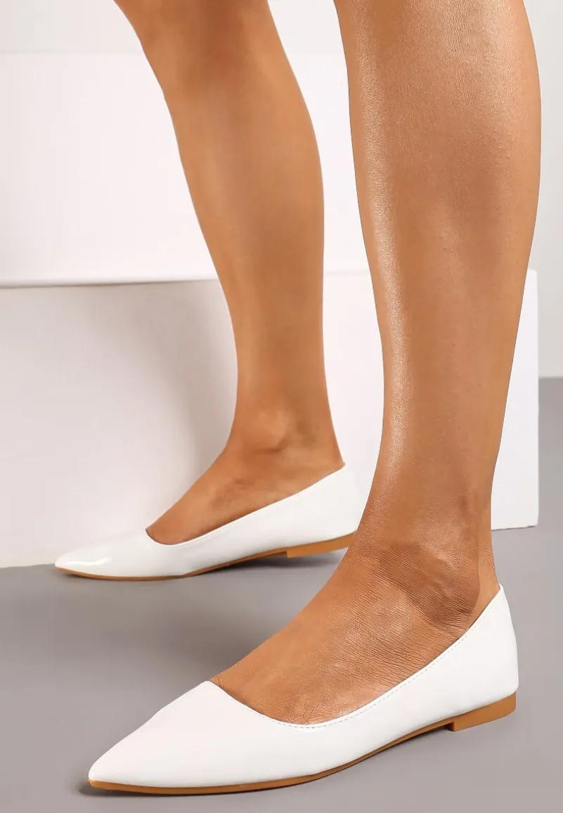 Białe Balerinki na Płaskiej Podeszwie w Klasycznym Stylu Elithra