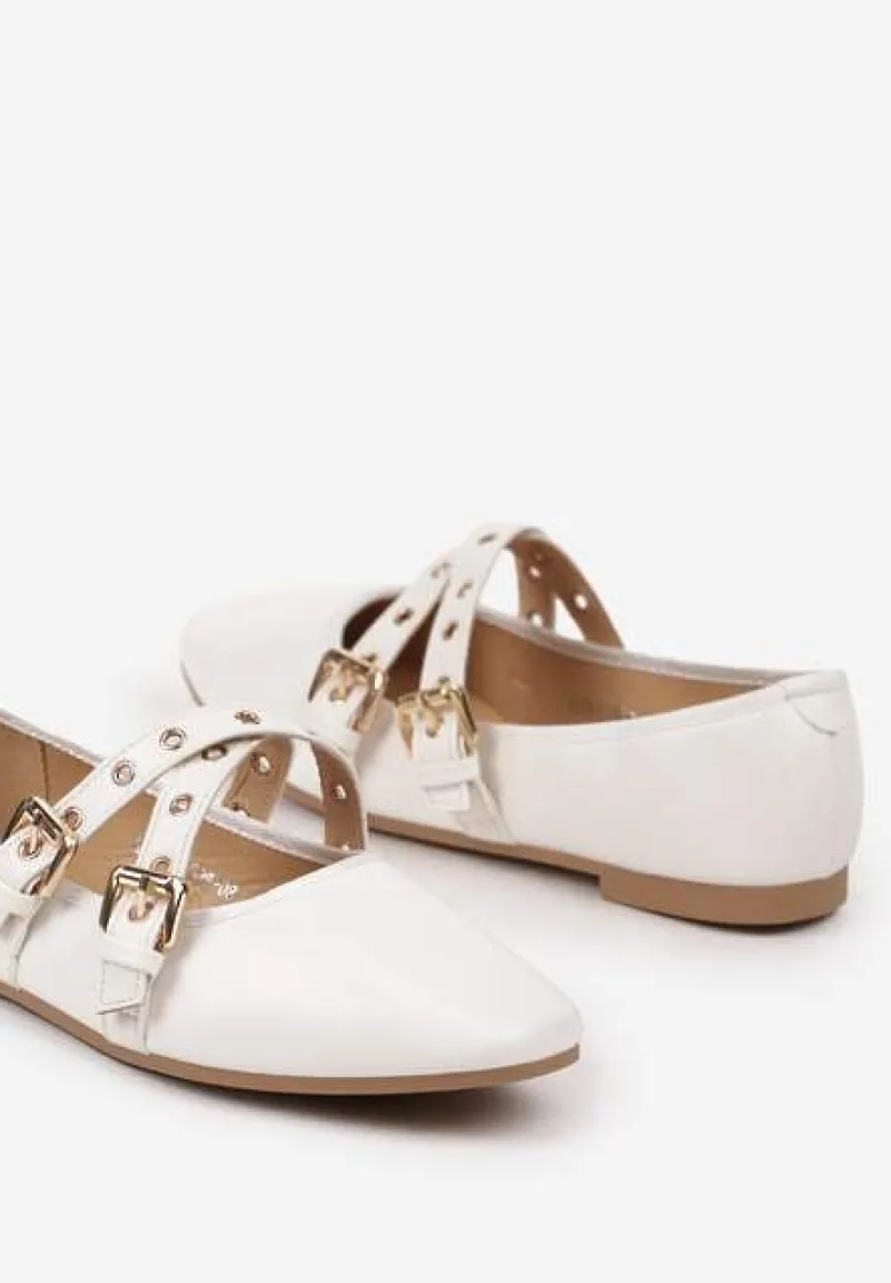 Białe Balerinki na Płaskiej Podeszwie z Paskami i Sprzączkami Pinaya