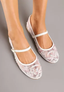 Białe Balerinki Siateczkowe z Haftami i Sprzączką Diviaria