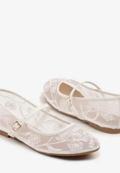 Białe Balerinki Siateczkowe z Haftami i Sprzączką Diviaria