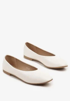 Białe Balerinki w Klasycznym Stylu Daviveme