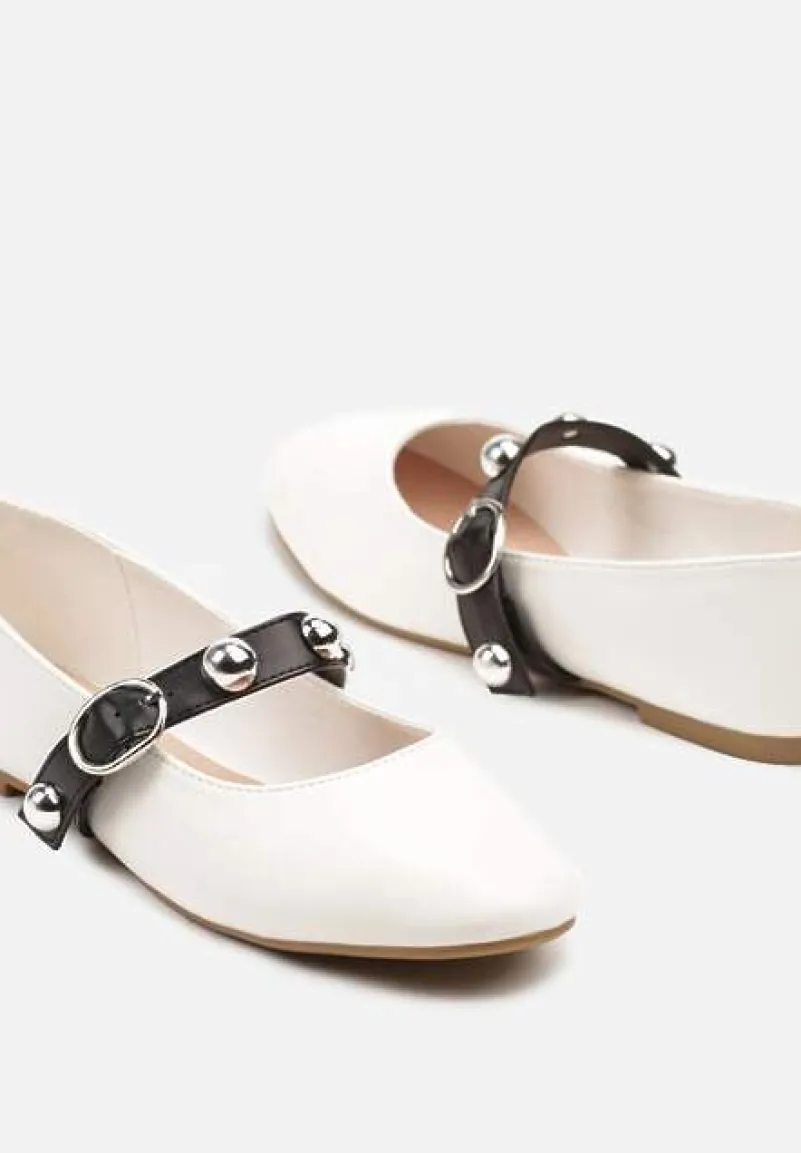 Białe Balerinki z Paskiem ze Sprzączką Xinnalia