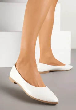 Białe Basicowe Balerinki ze Szpiczastym Noskiem Adivili