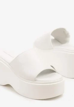 Białe Basicowe Klapki na Platformie Faliriela