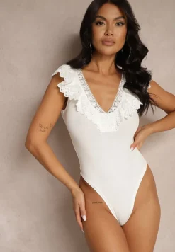 Białe Body z Bawełny z Dekoltem w Serek Zdobione Falbanką z Koronki Senalirae