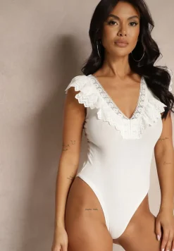 Białe Body z Bawełny z Dekoltem w Serek Zdobione Falbanką z Koronki Senalirae