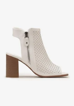 Białe Botki Wycięte za Kostkę z Ozdobnym Suwakiem i Ażurową Cholewką Arcida