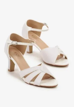 Białe Brokatowe Sandały na Słupkowym Obcasie Rivaena