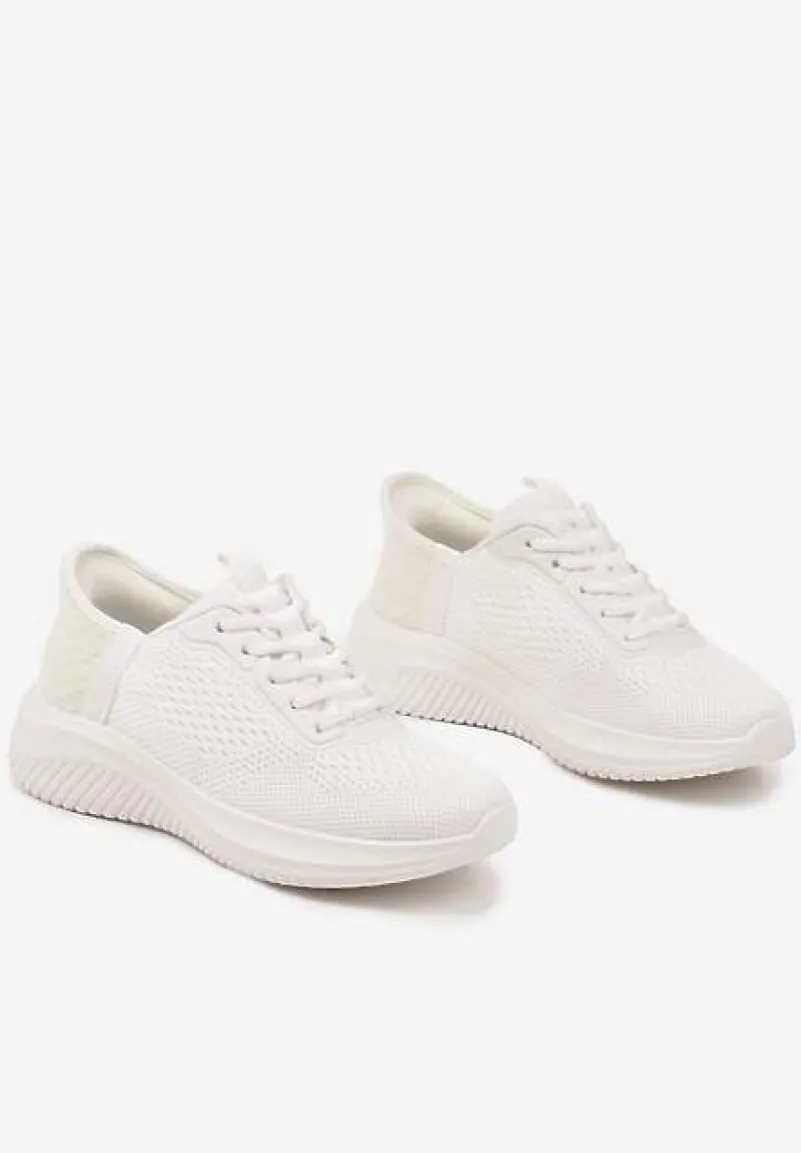 Białe Buty Sportowe Sneakersy z Siateczki na Podeszwie z Tłoczeniami Kortebia