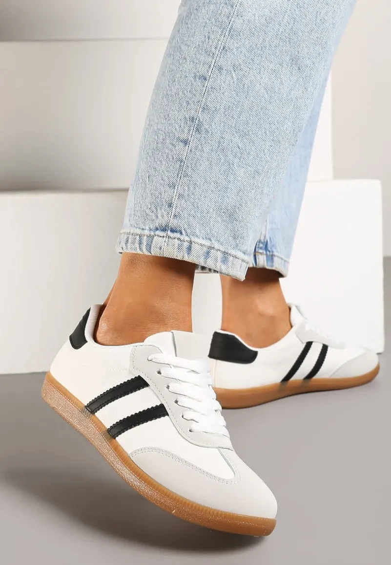 Białe Casualowe Sneakersy z Ekozamszu na Płaskiej Podeszwie Pemeriana