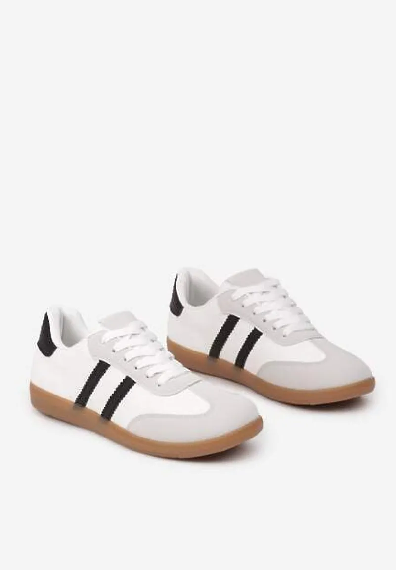 Białe Casualowe Sneakersy z Ekozamszu na Płaskiej Podeszwie Pemeriana