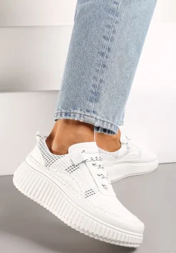 Białe Casualowe Sneakersy z Wiązaniem na Wzorzystej Grubej Podeszwie Aniata