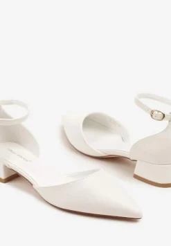 Białe Czółenka na Niskim Obcasie ze Szpiczastym Noskiem i Paskiem Wokół Kostki Faliviela