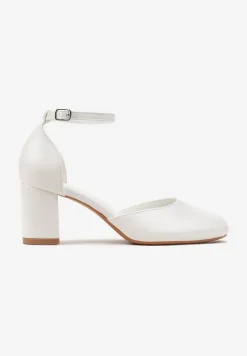 Białe Czółenka na Obcasie Zapinane na Pasek z Klamerką Vitalia