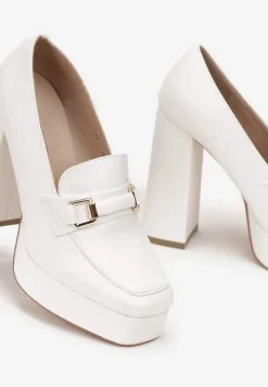 Białe Czółenka na Platformie i Słupku z Ozdobną Klamerką Idonora