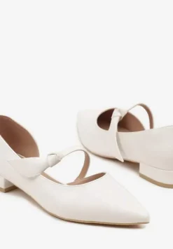 Białe Czółenka Vices na Płaskiej Podeszwie ze Skórzaną Wkładką z Supełkiem Liliarine