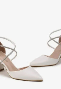 Białe Czółenka z Paseczkami z Cyrkoniami na Niewysokim Słupku Rianlle