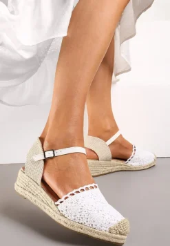 Białe Espadryle na Koturnie z Plecionką i Ażurową Koronką na Nosku Afridana