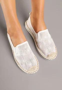 Białe Espadryle z Ozdobną Plecionką Eranoria
