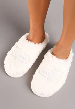 Białe Futerkowe Kapcie na Grubej Tłoczonej Podeszwie Naritevia