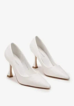 Białe Geometryczne Szpilki ze Szpiczastym Noskiem Uzina