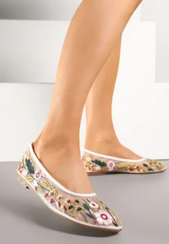 Białe Haftowane Balerinki z Siateczki z Kwiatowym Motywem Feviane